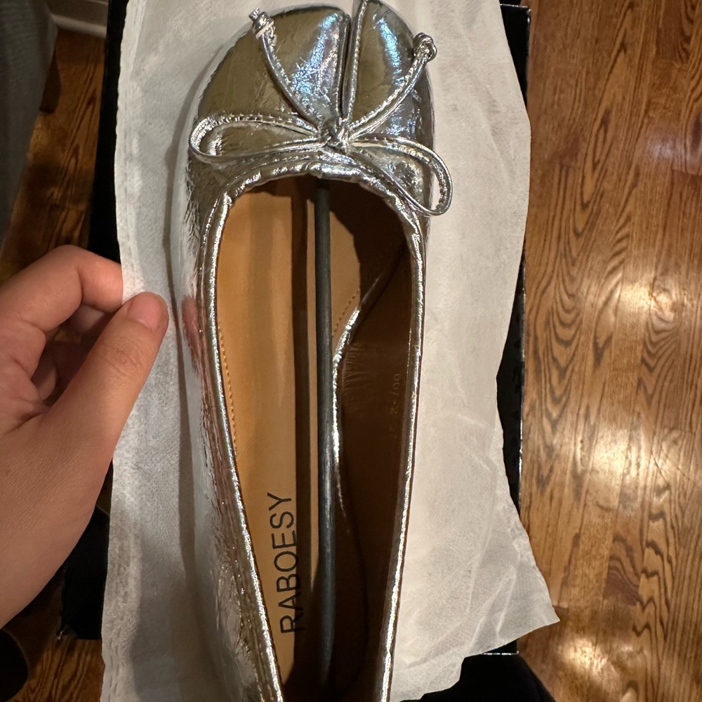 Silver Raboesy Tabis. NWT.